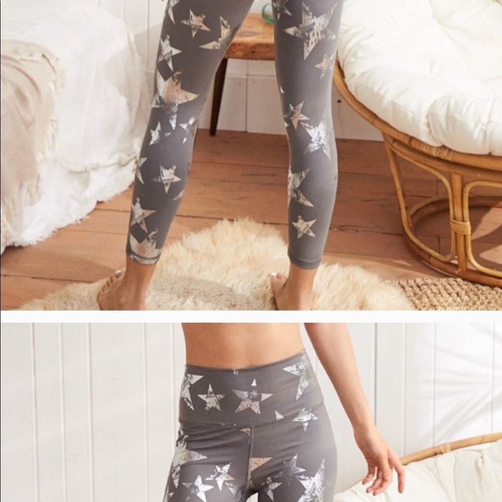 Aerie highwaisted grey and silver star leggings S